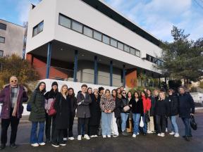 Schülergruppe - Besichtigung Weissenhofsiedlung in Stuttgart